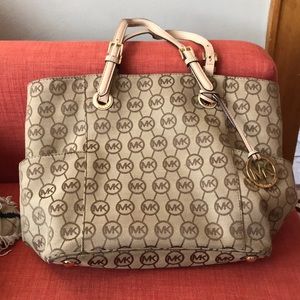 Michael kors bag